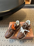 M-Sneakers