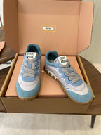 M-Sneakers