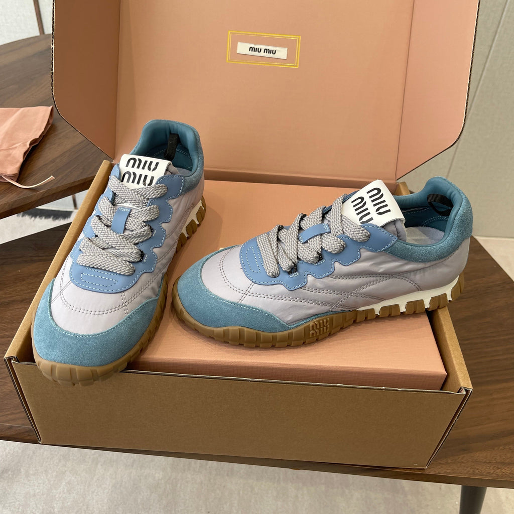 M-Sneakers