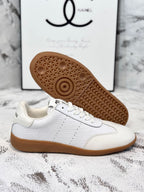 M-Sneakers