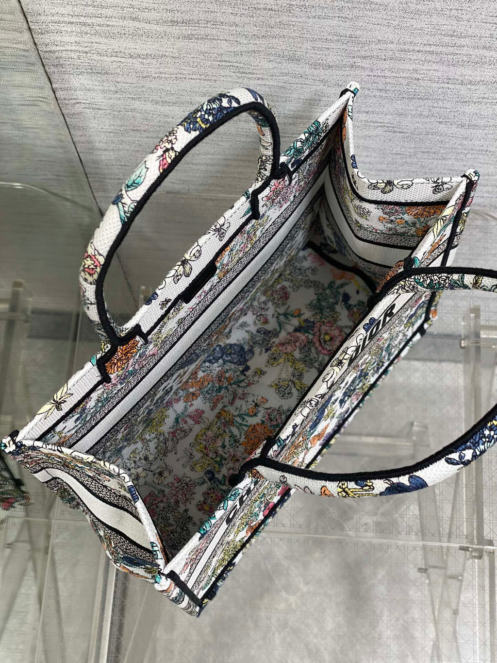 D-Book Tote