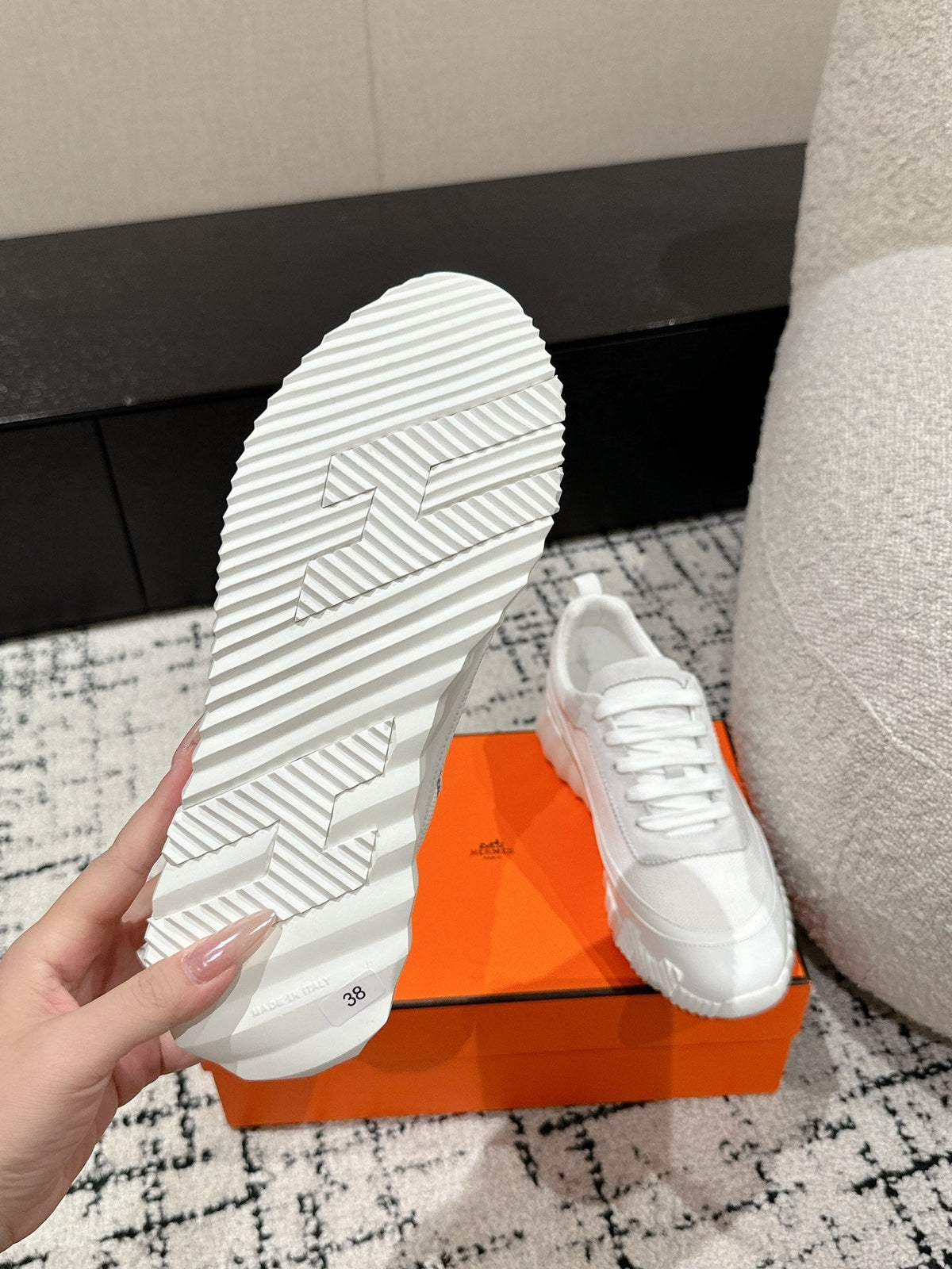 A-Sneakers