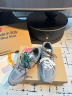 M-Sneakers