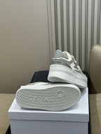 S-Sneakers